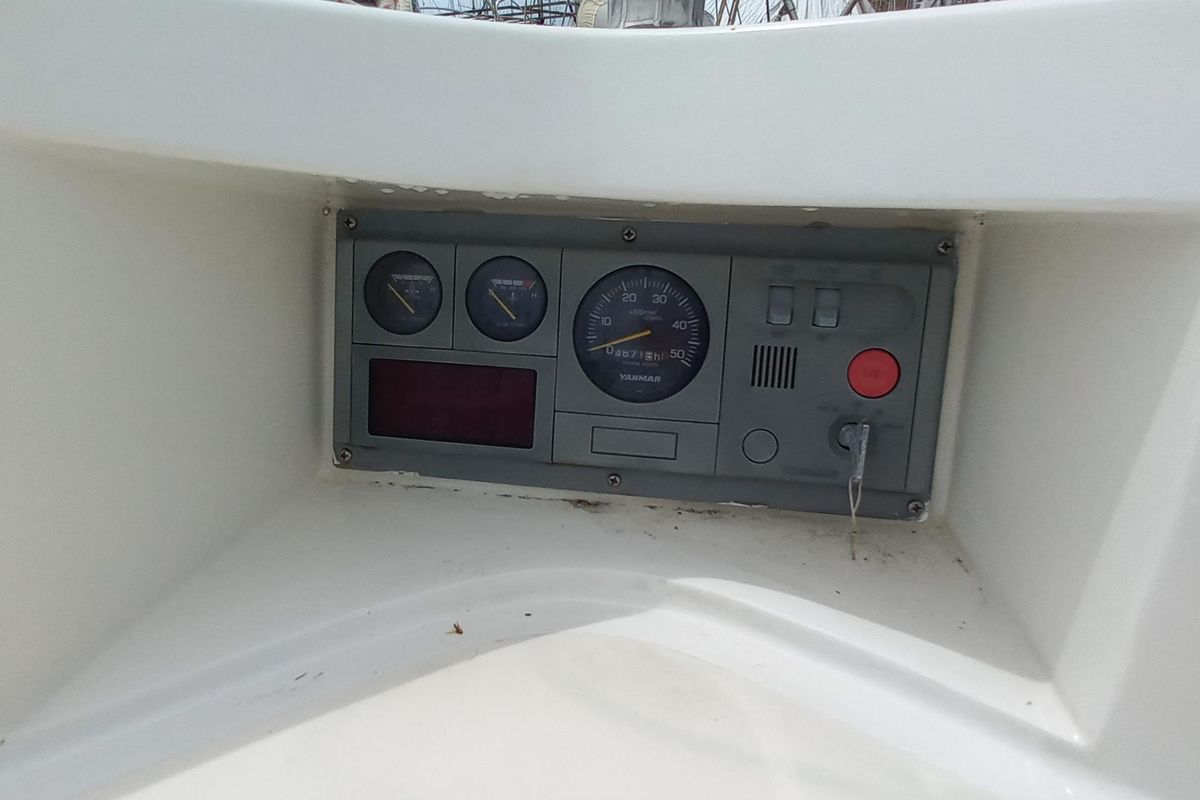 2004 Passport 47 