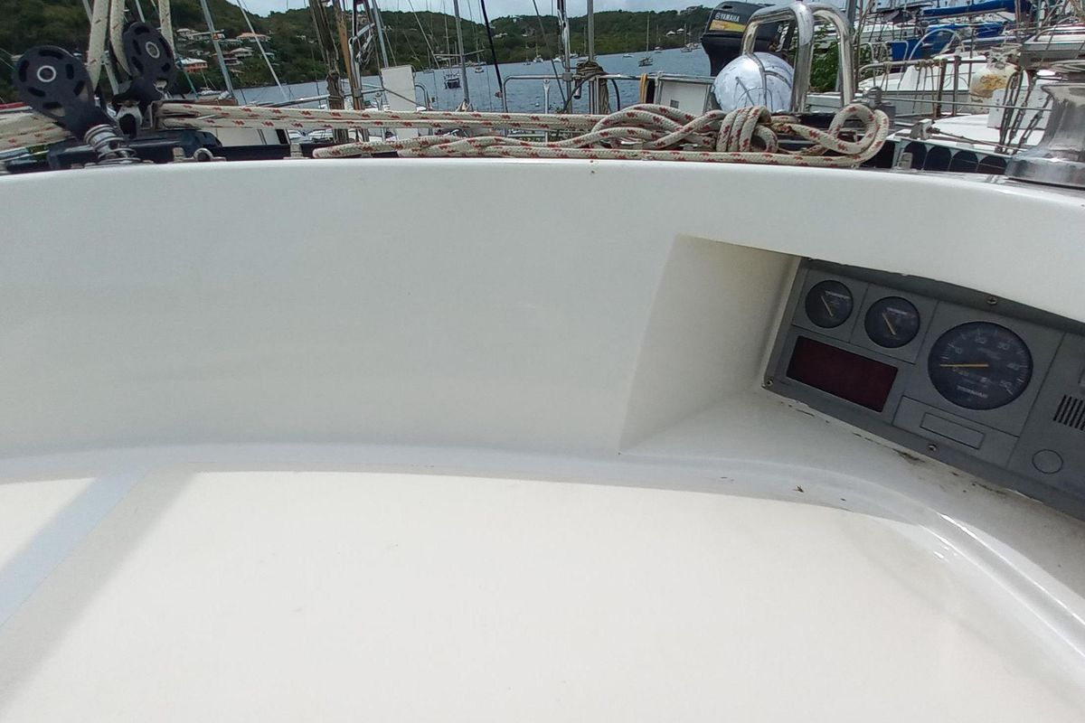 2004 Passport 47 