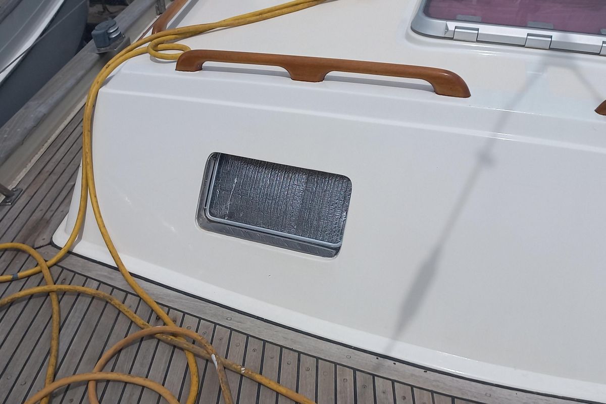 2004 Passport 47 