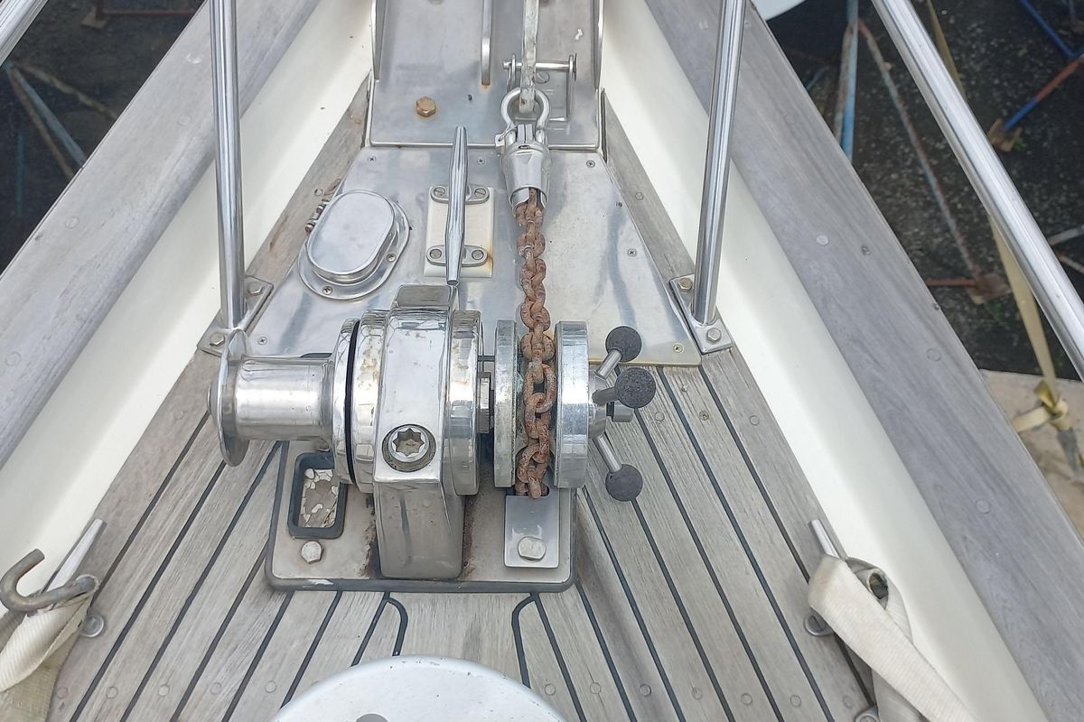 2004 Passport 47 