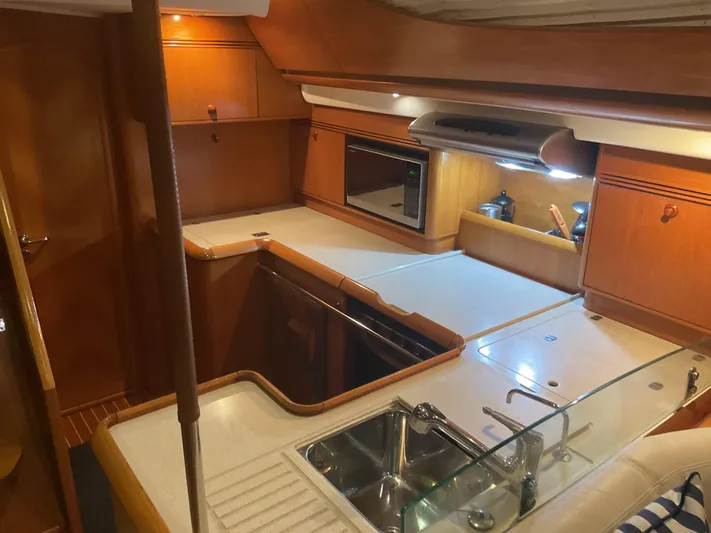 Zulu Yacht Photos Pics 