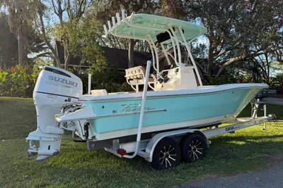 Pioneer 220 Bay Sport