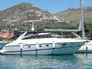 2005 Princess V50