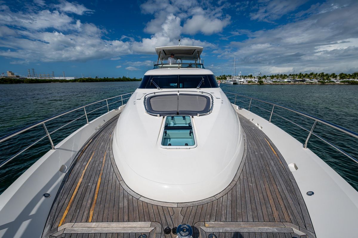 2015 Fairline 78 