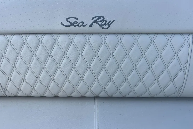 Lowest Priced 280slx In Mint Condition Yacht Photos Pics Quilted leather seat with Sea Ray logo on 2021 SLX 280 boat.
