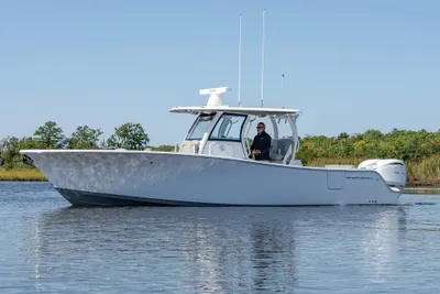 Sportsman Open 322 Center Console