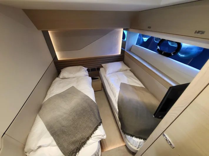 Kiwa Yacht Photos Pics 