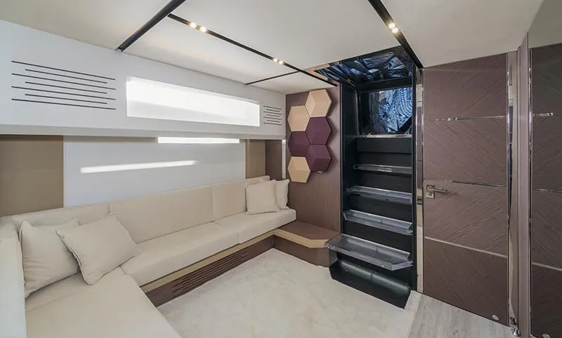  Yacht Photos Pics Manufacturer Provided Image