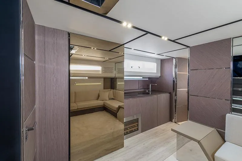  Yacht Photos Pics Manufacturer Provided Image