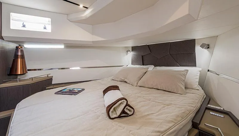  Yacht Photos Pics Manufacturer Provided Image