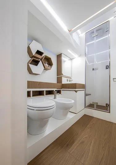  Yacht Photos Pics Manufacturer Provided Image