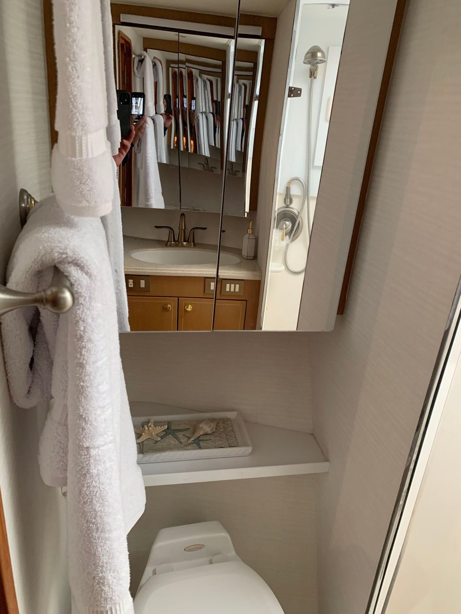 2004 Ocean Yachts 57 