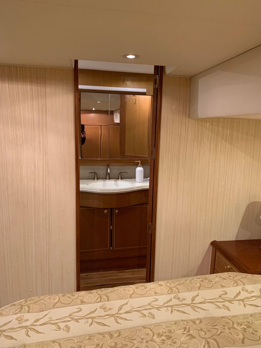 2004 Ocean Yachts 57 