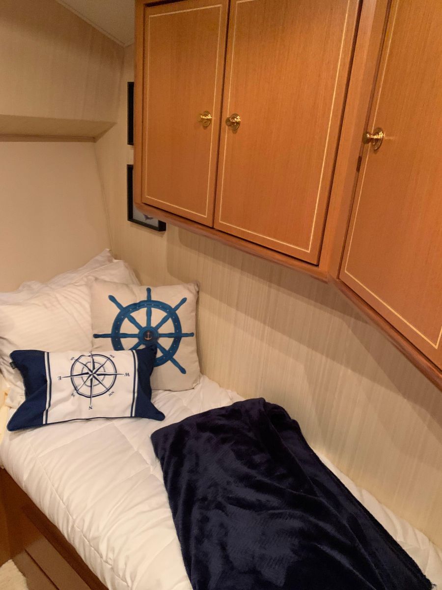 2004 Ocean Yachts 57 
