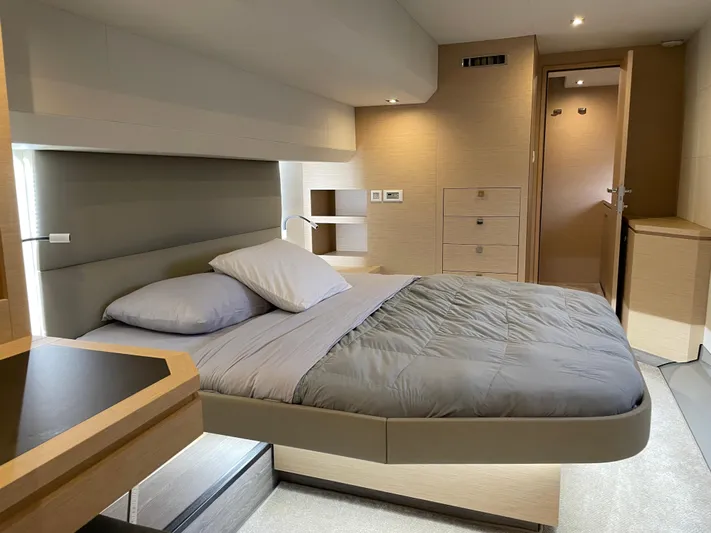 Fina Yacht Photos Pics Luxurious bedroom interior of 2020 Fountaine Pajot MY 44 yacht with modern design.