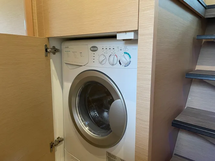 Fina Yacht Photos Pics 