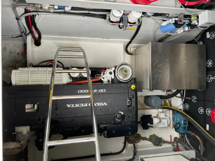 Fina Yacht Photos Pics 