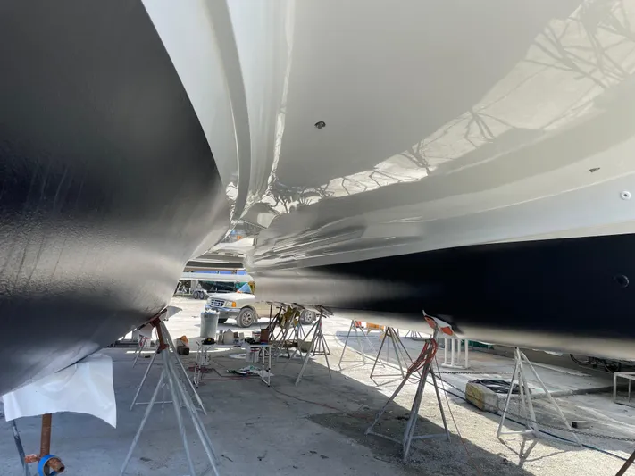 Fina Yacht Photos Pics 