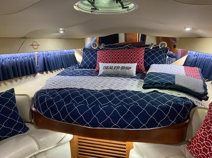 Dealer-ships Yacht Photos Pics 