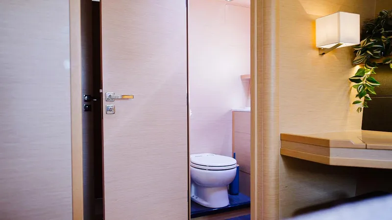 Respite At Sea Yacht Photos Pics Master Suite WC