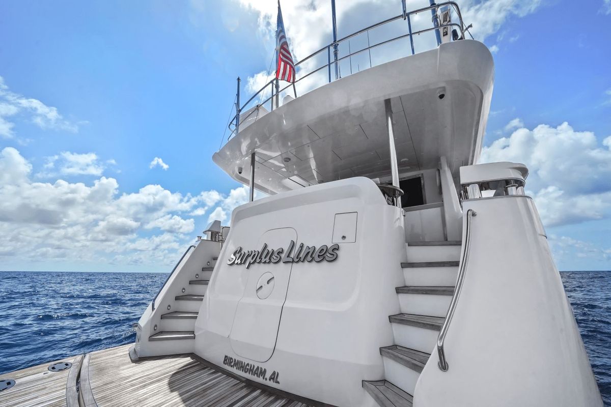 2019 Hatteras 91 