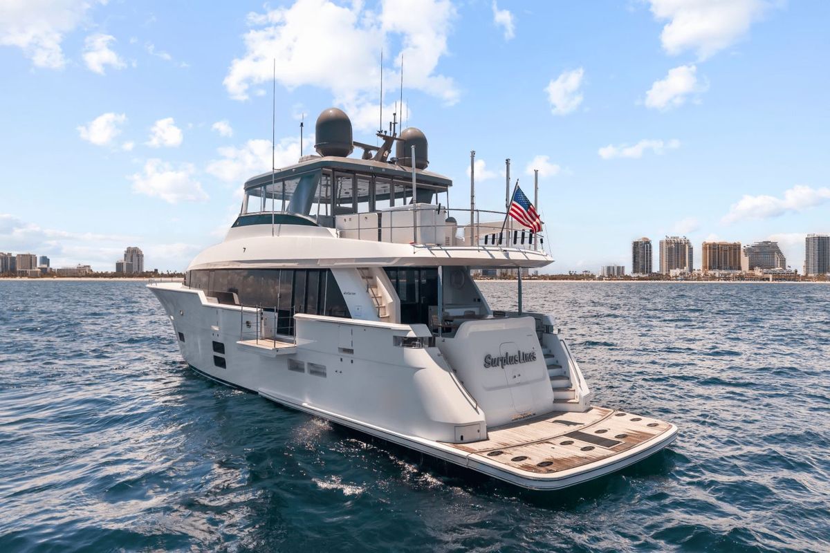 2019 Hatteras 91 