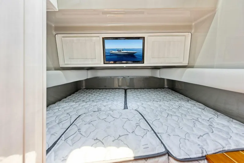 Cabrera Yacht Photos Pics 