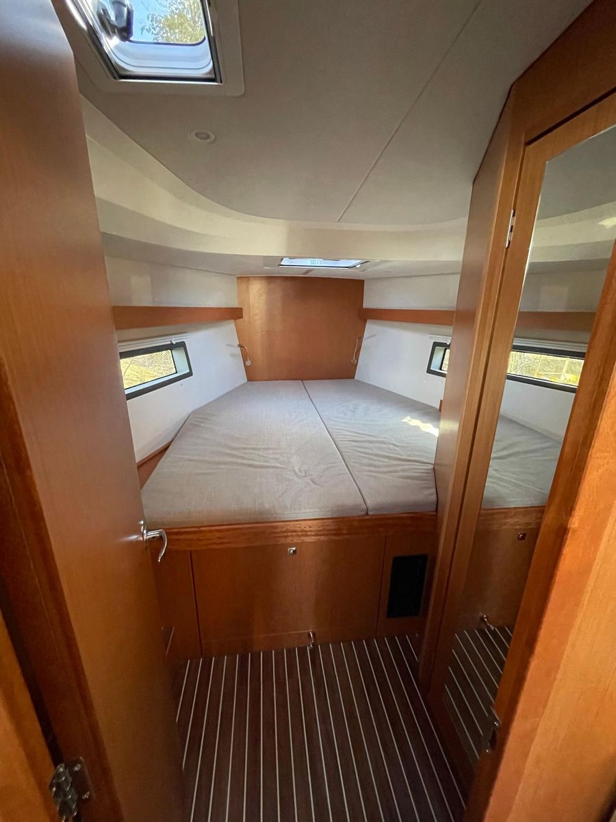 2023 Bavaria 42 