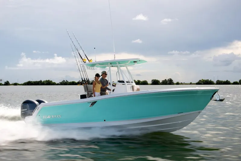 252-457 Yacht Photos Pics 