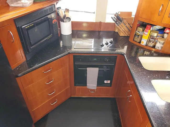 Charon Yacht Photos Pics 