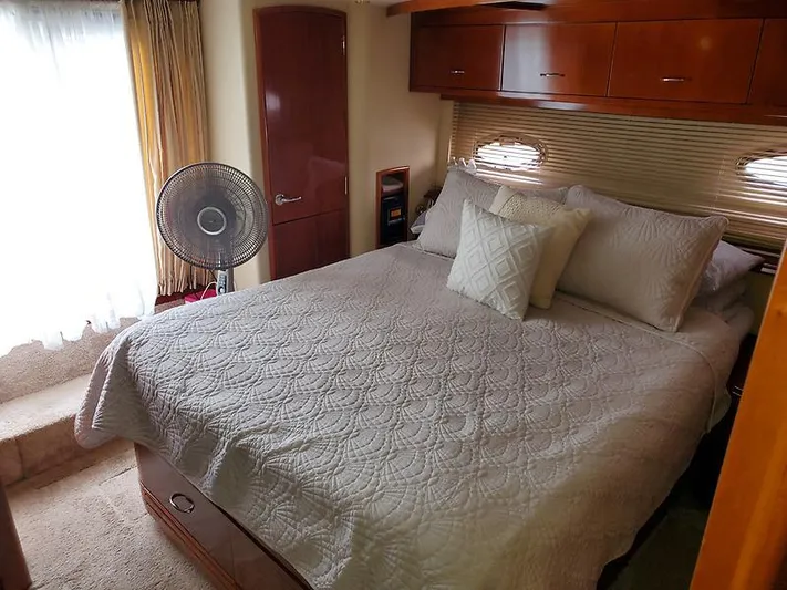 Charon Yacht Photos Pics 