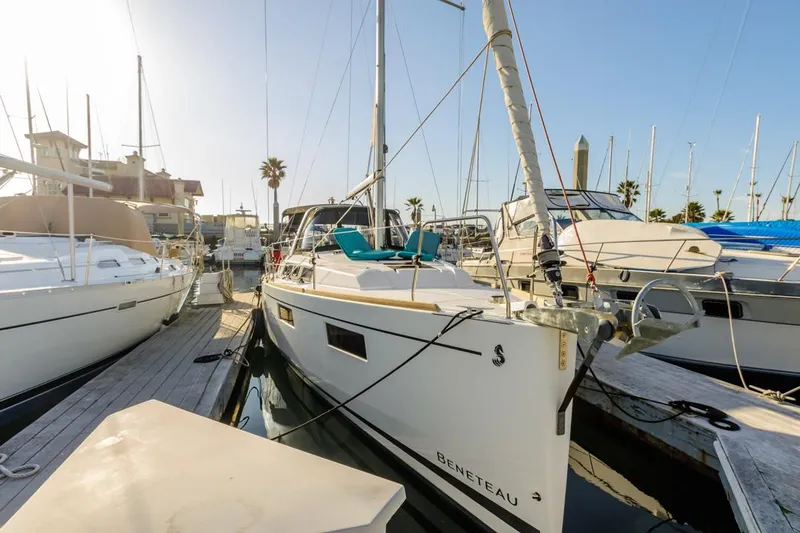 Porteno Yacht Photos Pics 