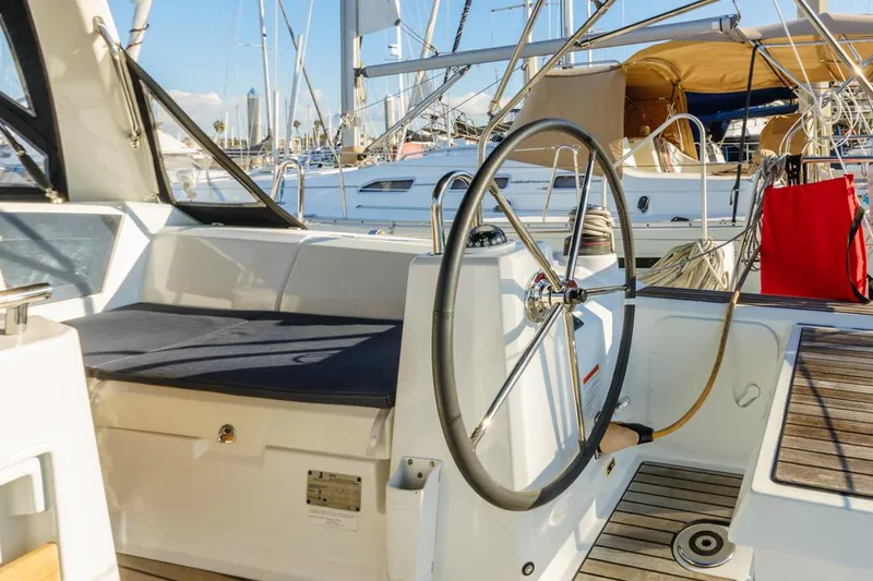 Porteno Yacht Photos Pics 