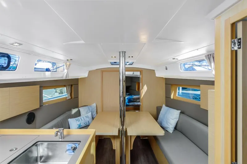 Porteno Yacht Photos Pics 