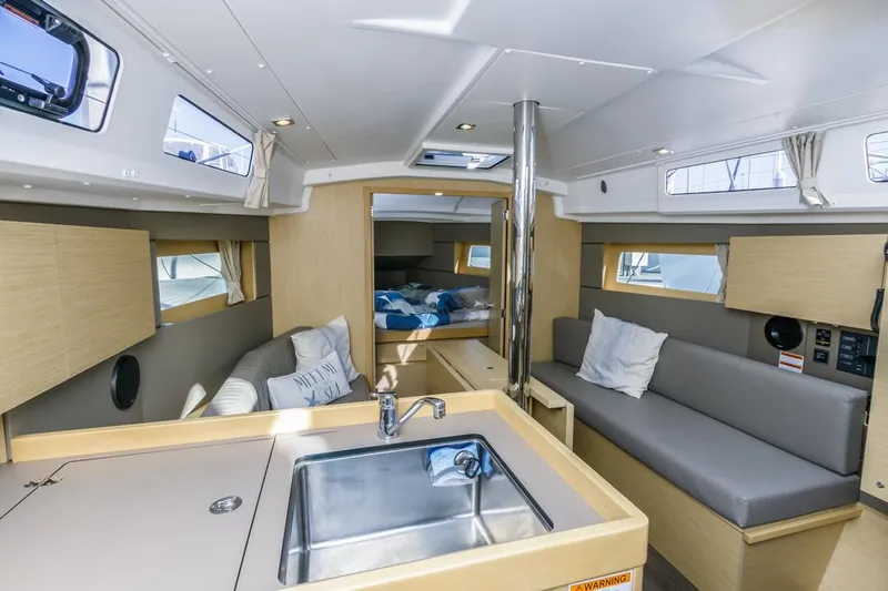 Porteno Yacht Photos Pics 