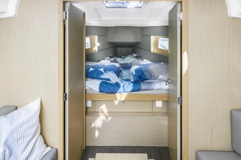 Porteno Yacht Photos Pics 