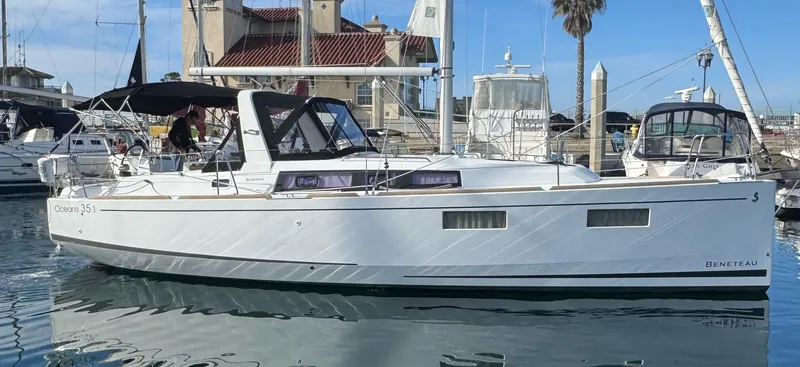 Porteno Yacht Photos Pics 