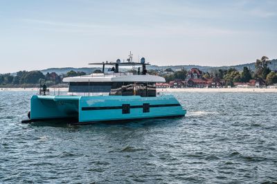 Yacht