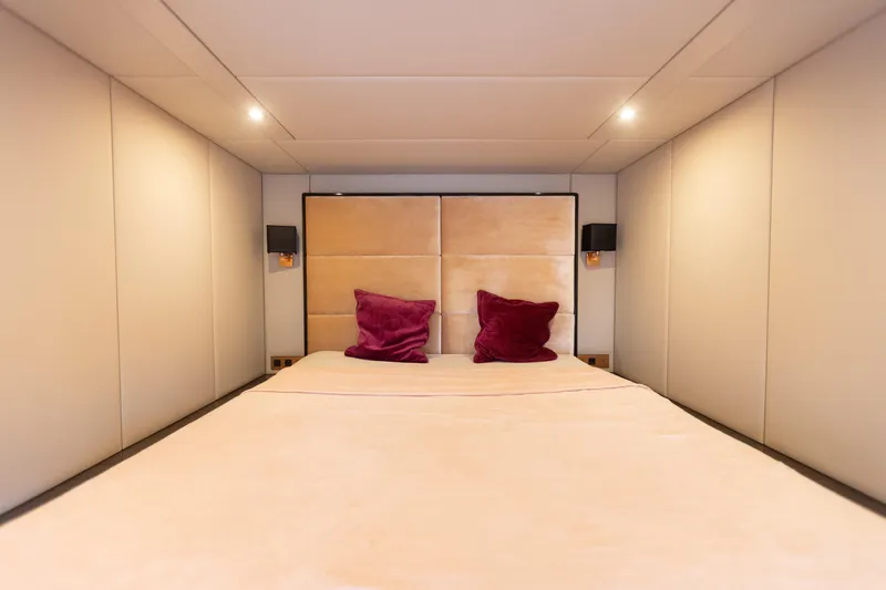 Rockstar 2.0 Yacht Photos Pics 