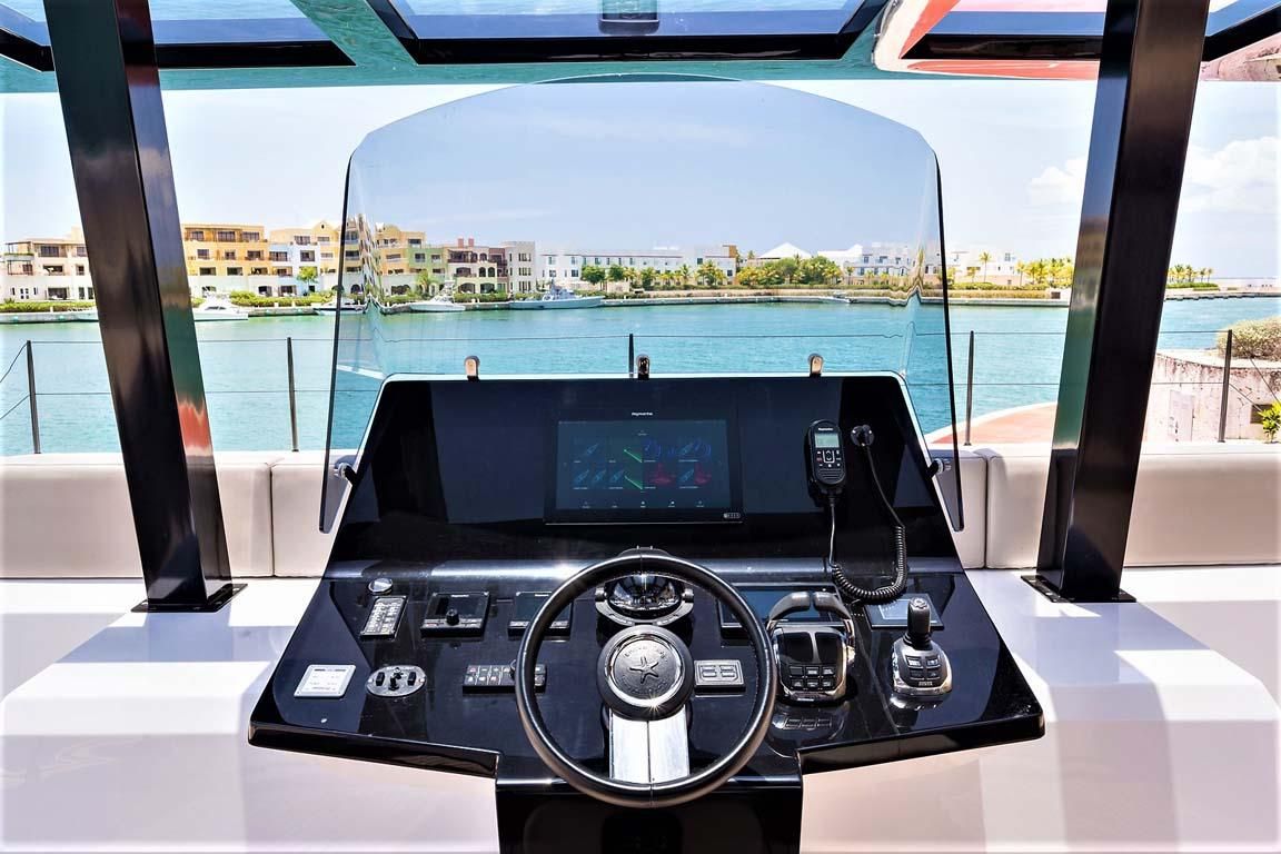 2018 Sunreef 68 