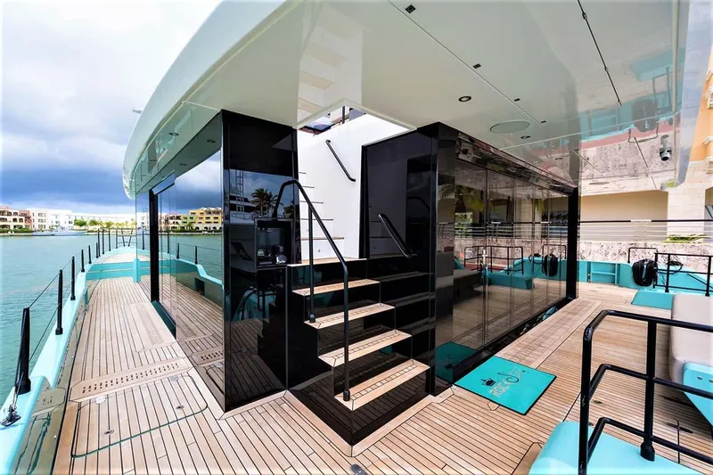 Rockstar 2.0 Yacht Photos Pics Luxurious 2018 Sunreef 68 Supreme yacht with sleek design and spacious deck area.