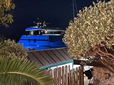Yacht