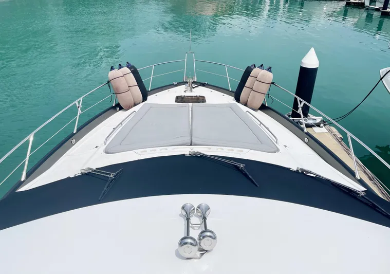 Ellyn Yacht Photos Pics 