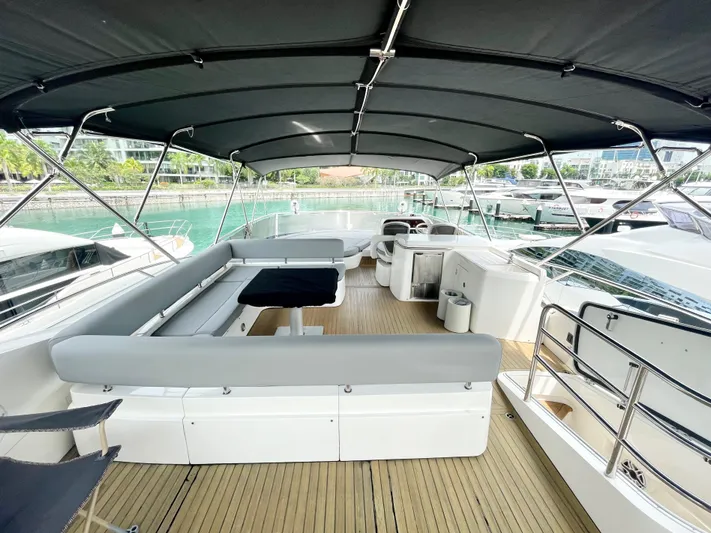 Ellyn Yacht Photos Pics 