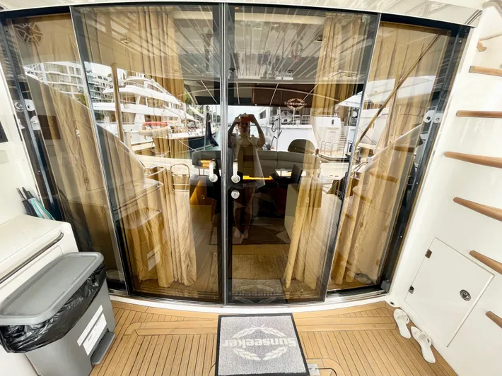 Ellyn Yacht Photos Pics Sunseeker Manhattan 70 (2010)