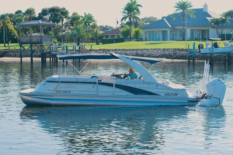 Hold On Yacht Photos Pics Bennington 30 HOLD ON - Port Profile