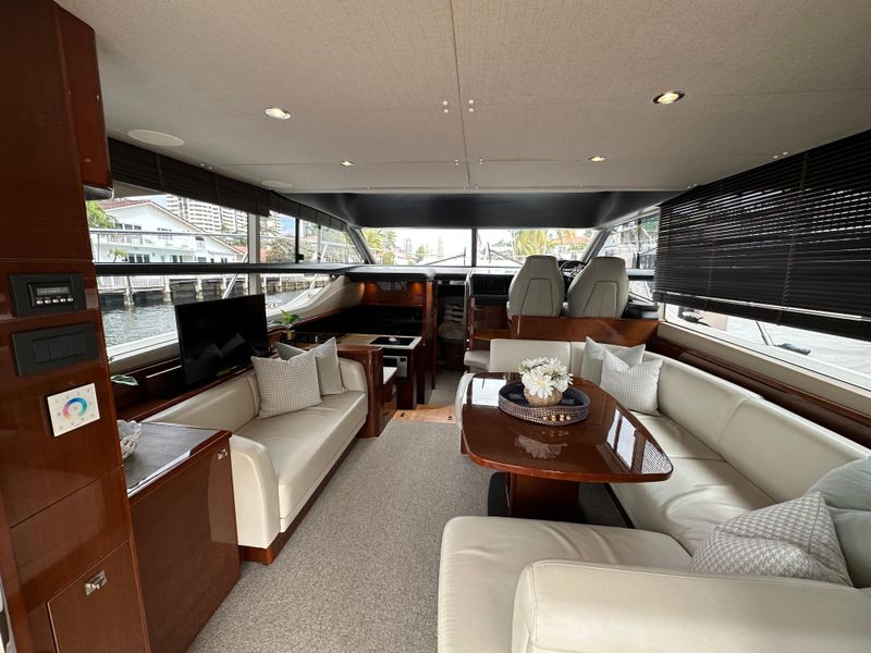 2015 Princess 43