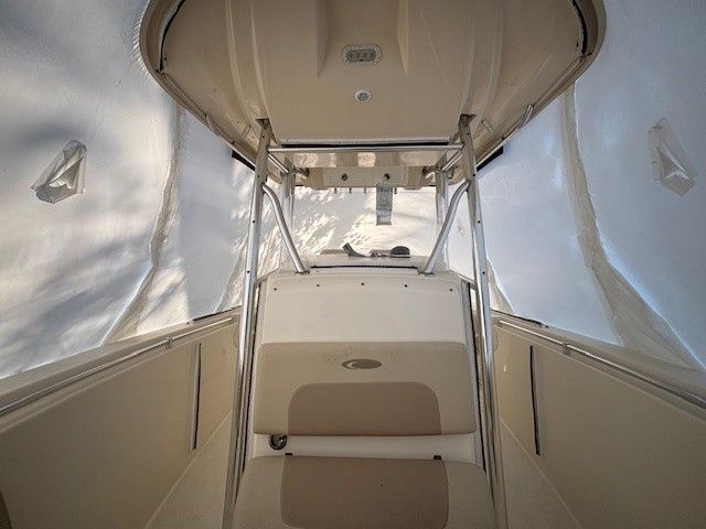 Cobia 277 Center Console