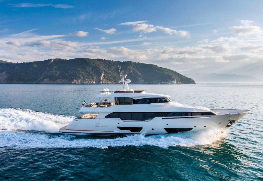 2020 Custom Line 94 