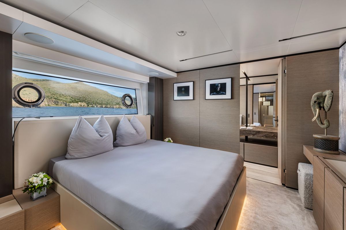 2020 Custom Line 108 